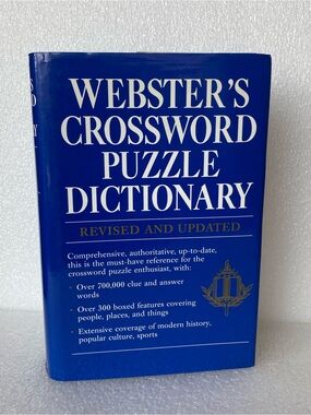 WEBSTER'S CROSSWORD PUZZLE DICTIONARY Revised Over 700,000 Clue & Answer Words